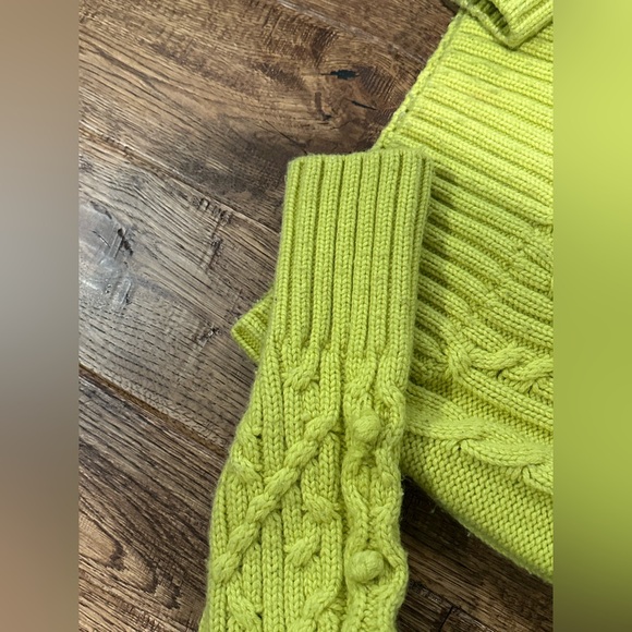 H&M Neon Yellow Cable Knit Wool
Blend Sweater Jumper Size XS - Picture 4 of 12